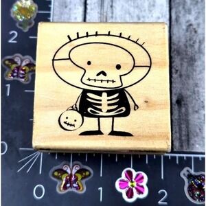 CraftSmart Skeleton Alien Halloween Trick Or Treat  Rubber Stamp Wood #T47